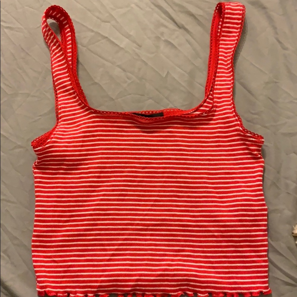 Small Women’s Forever 21 Crop Top